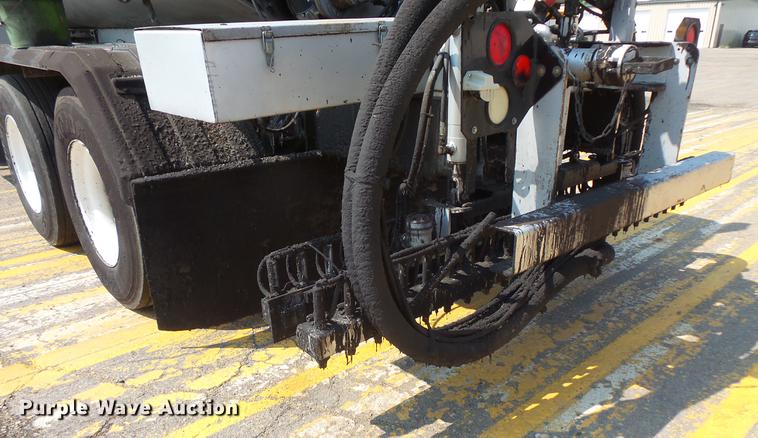 image for item FT9784 2008 Sterling oil distributor truck