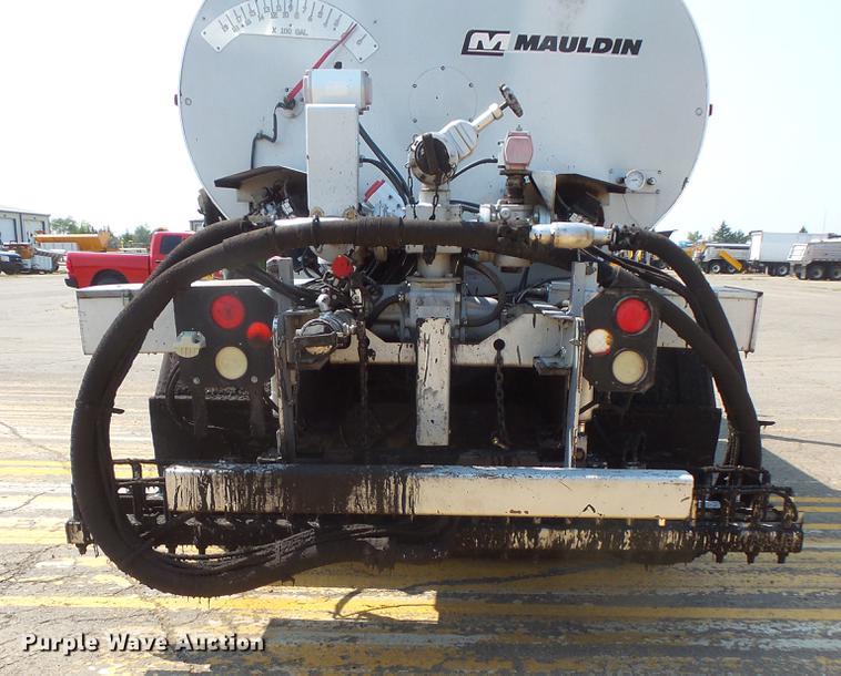 image for item FT9784 2008 Sterling oil distributor truck