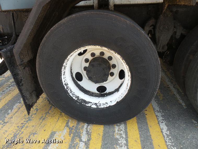 image for item FT9784 2008 Sterling oil distributor truck