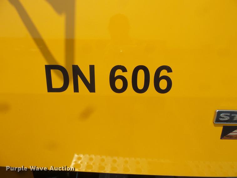 image for item FT9784 2008 Sterling oil distributor truck