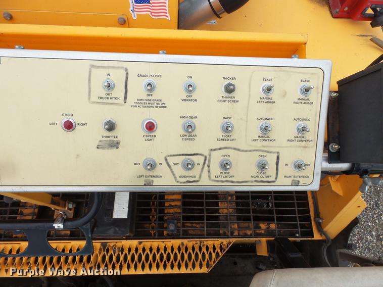 image for item FT9801 2007 LeeBoy L8515R paver