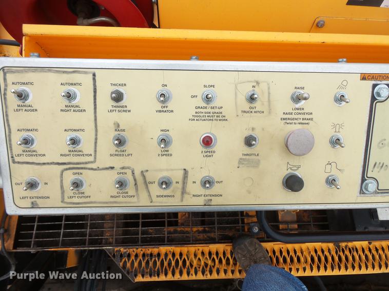 image for item FT9801 2007 LeeBoy L8515R paver