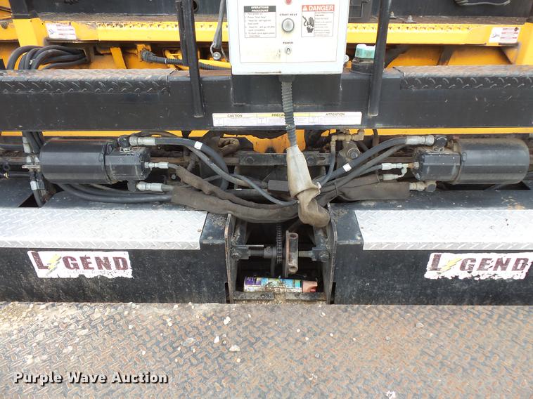 image for item FT9801 2007 LeeBoy L8515R paver