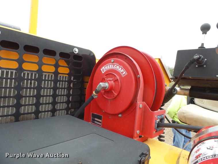 image for item FT9801 2007 LeeBoy L8515R paver