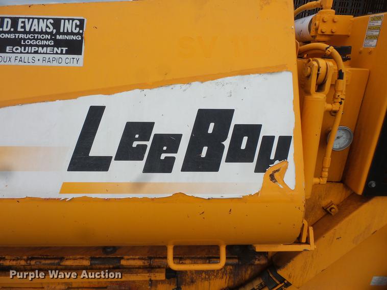 image for item FT9802 2007 LeeBoy L8515R paver