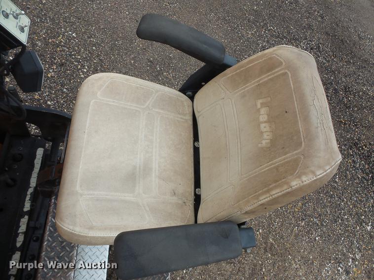 image for item FT9802 2007 LeeBoy L8515R paver