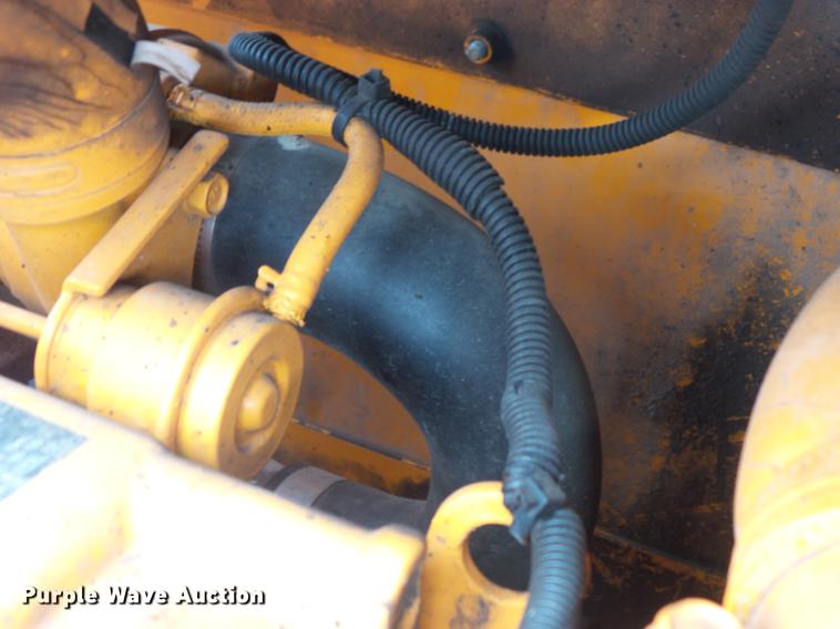 image for item FT9802 2007 LeeBoy L8515R paver