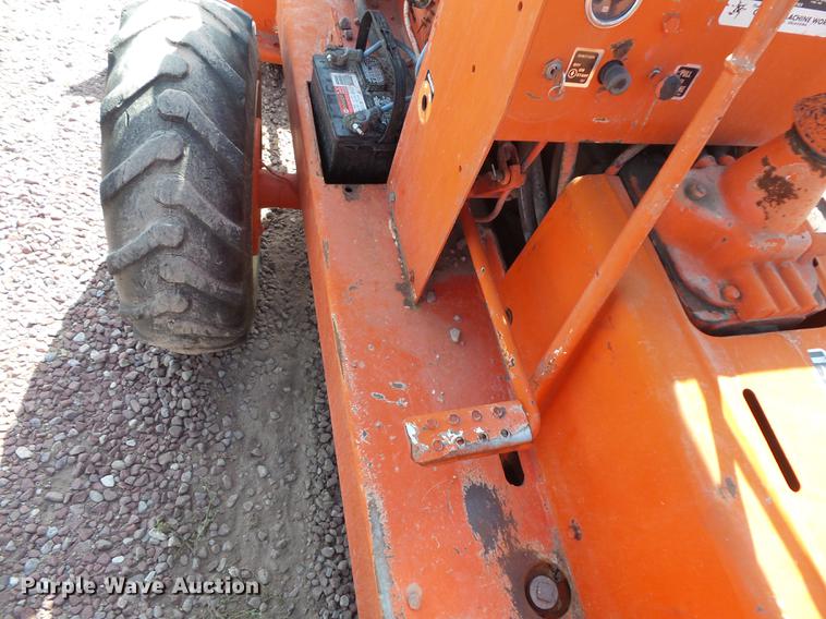 image for item FT9822 Ditch Witch V30 trencher