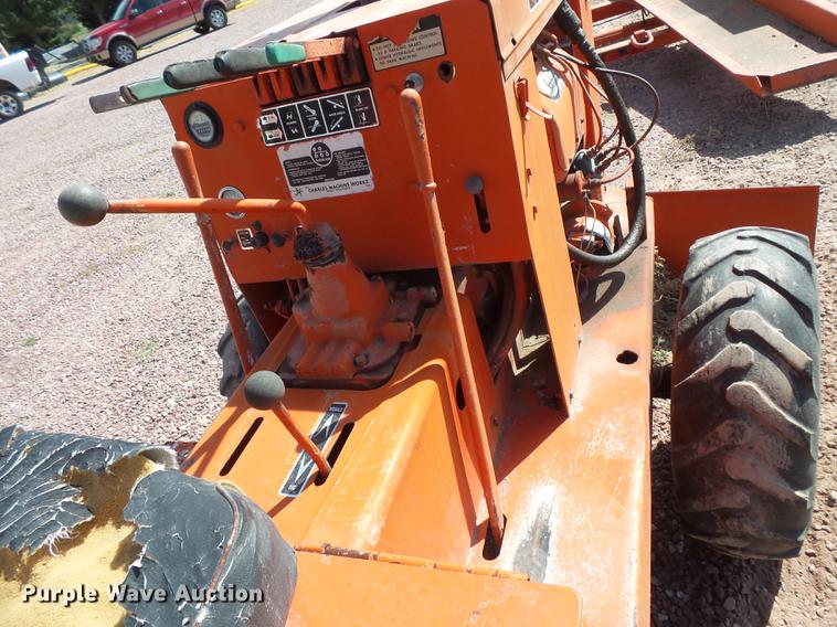 image for item FT9822 Ditch Witch V30 trencher