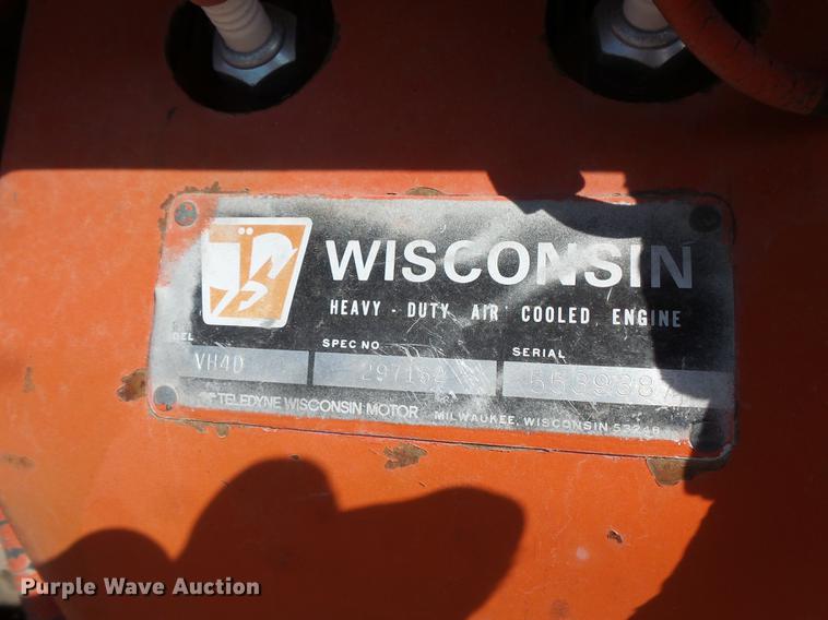 image for item FT9822 Ditch Witch V30 trencher