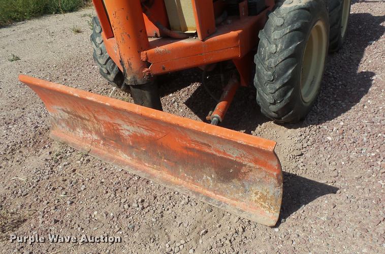 image for item FT9822 Ditch Witch V30 trencher