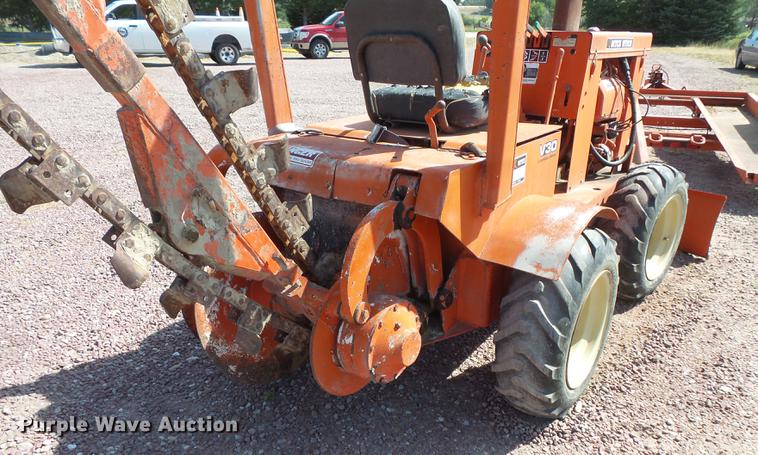 image for item FT9822 Ditch Witch V30 trencher