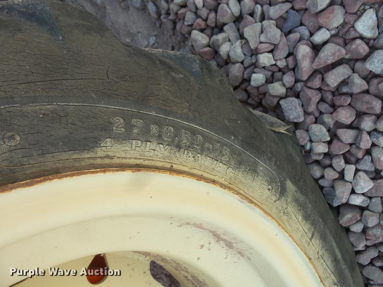 image for item FT9822 Ditch Witch V30 trencher