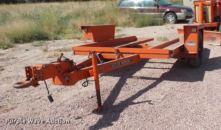 image for item FT9822 Ditch Witch V30 trencher