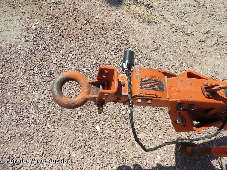 image for item FT9822 Ditch Witch V30 trencher