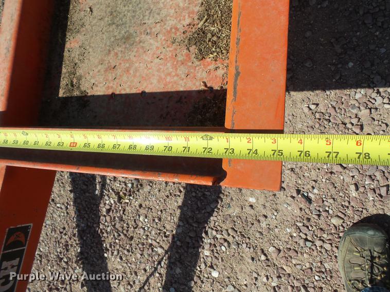 image for item FT9822 Ditch Witch V30 trencher