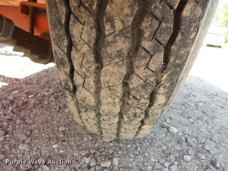 image for item FT9822 Ditch Witch V30 trencher