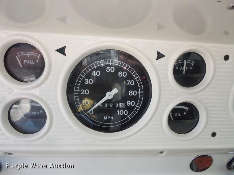 image for item FT9823 1972 Ford 600 sewer jetter truck