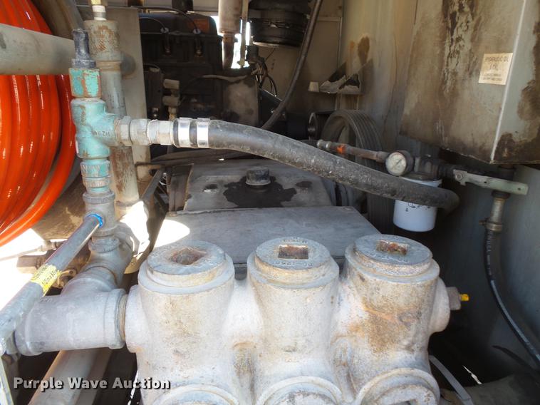 image for item FT9823 1972 Ford 600 sewer jetter truck