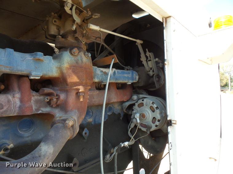 image for item FT9823 1972 Ford 600 sewer jetter truck