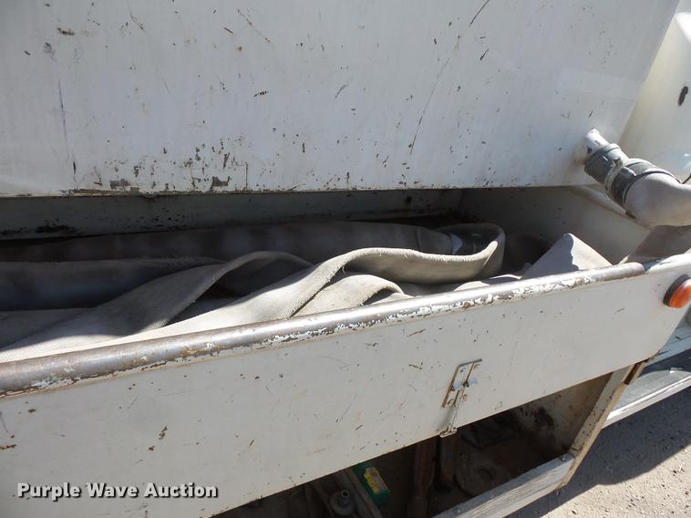 image for item FT9823 1972 Ford 600 sewer jetter truck