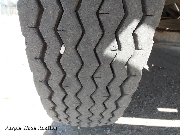 image for item FT9823 1972 Ford 600 sewer jetter truck