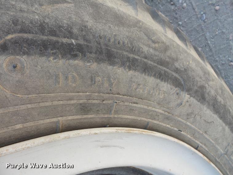 image for item FT9823 1972 Ford 600 sewer jetter truck