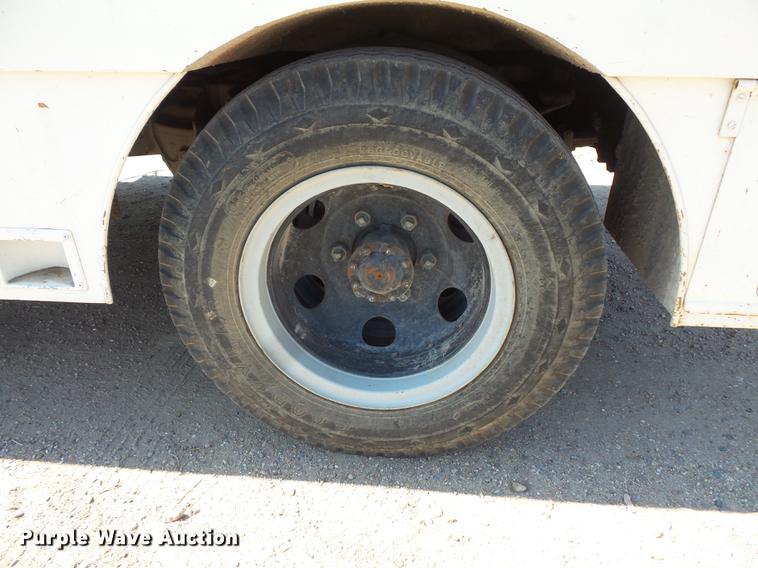 image for item FT9823 1972 Ford 600 sewer jetter truck