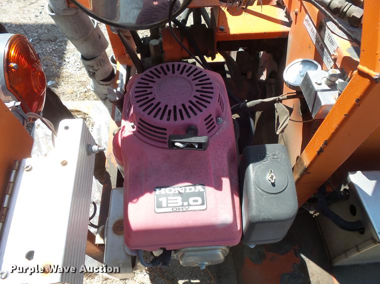 image for item FT9824 Aeroil KERA-60H crack sealer trailer