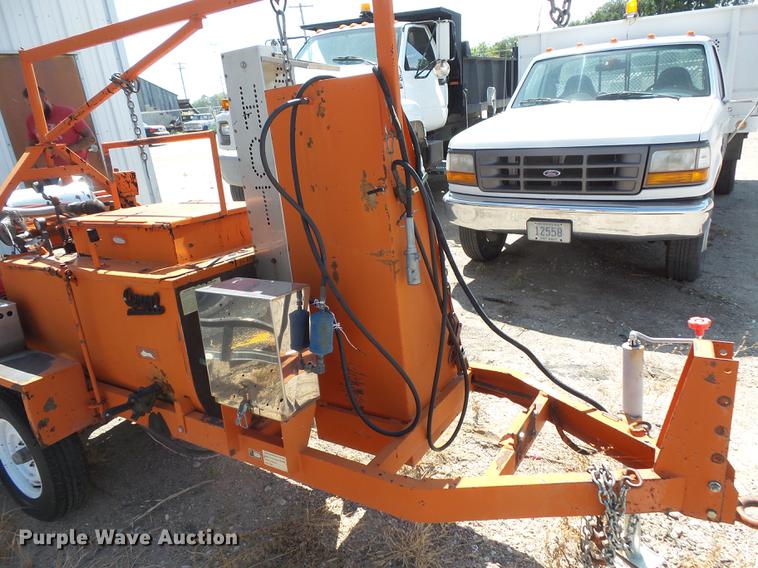 image for item FT9824 Aeroil KERA-60H crack sealer trailer