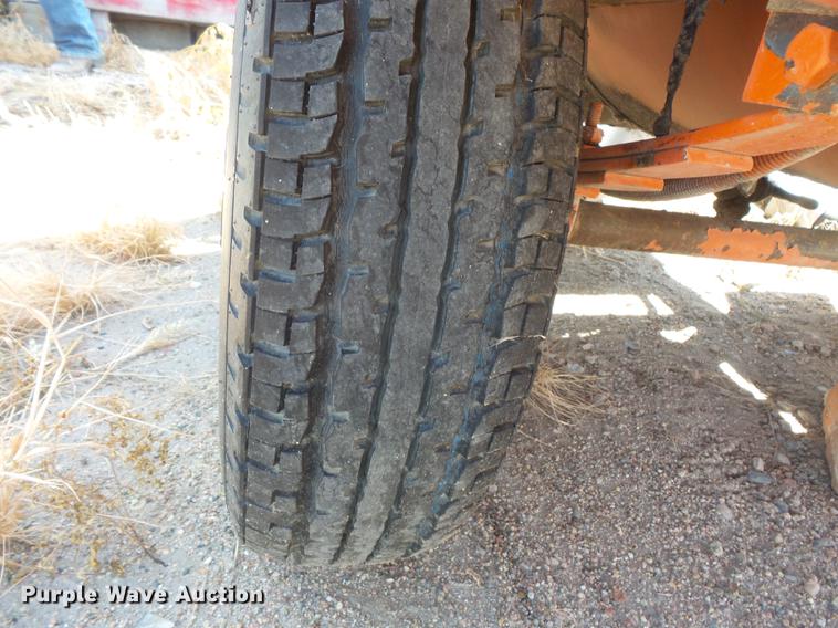 image for item FT9824 Aeroil KERA-60H crack sealer trailer