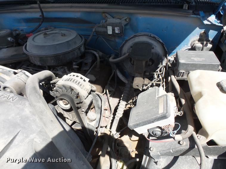 image for item FT9825 1995 Chevrolet 1500 pickup truck