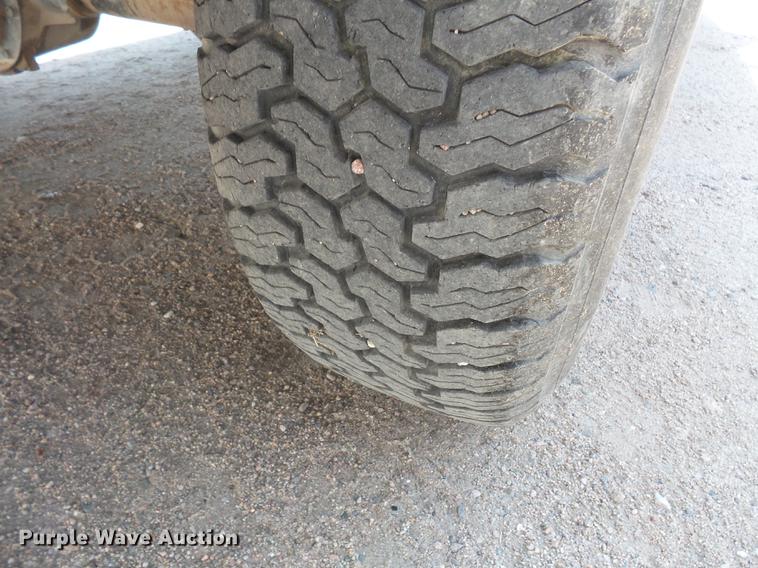 image for item FT9825 1995 Chevrolet 1500 pickup truck