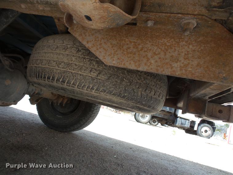 image for item FT9825 1995 Chevrolet 1500 pickup truck