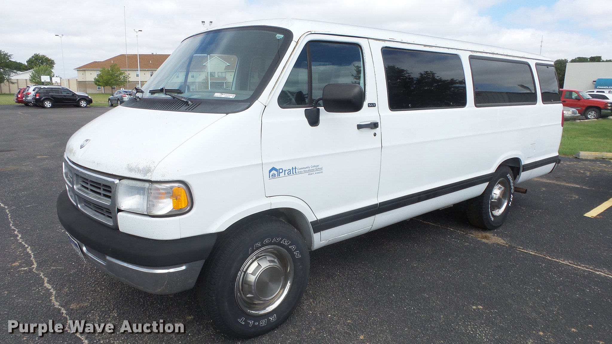 【VAN】1997カレンダー・コロン 1997 Dodge Ram Wagon B3500 van in Pratt, KS | Item ES9439 sold
