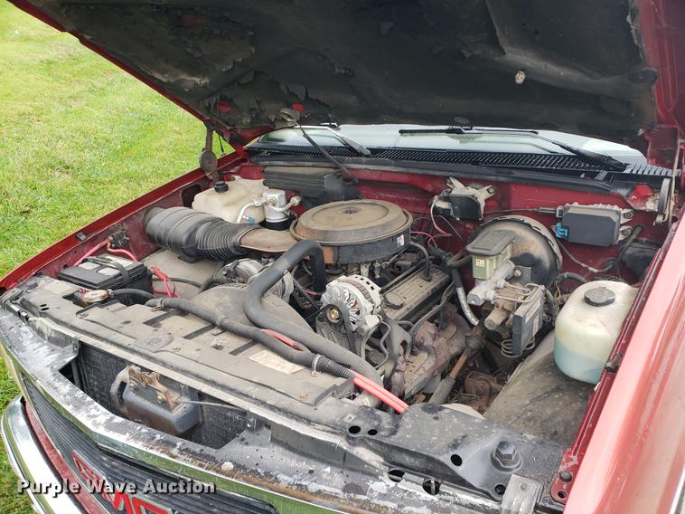 image for item BW9248 1990 GMC Sierra 2500 pickup truck