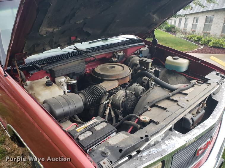 image for item BW9248 1990 GMC Sierra 2500 pickup truck