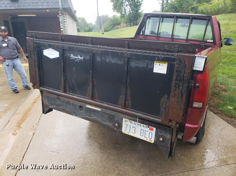 image for item BW9248 1990 GMC Sierra 2500 pickup truck
