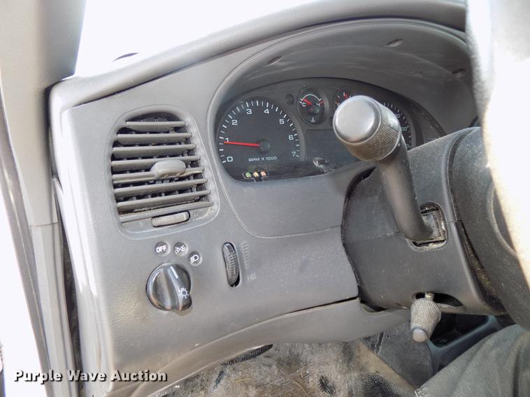 image for item DB8560 2004 Ford Ranger SuperCab pickup truck