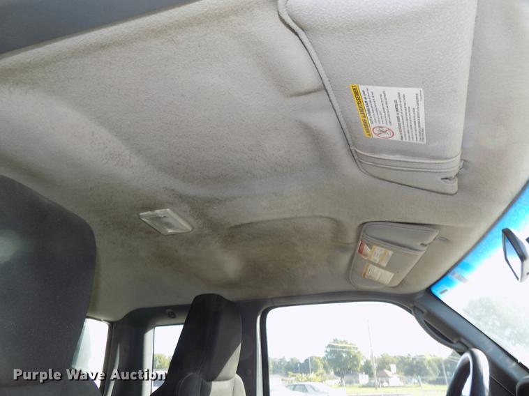 image for item DB8560 2004 Ford Ranger SuperCab pickup truck