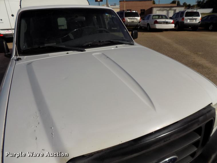 image for item DB8560 2004 Ford Ranger SuperCab pickup truck