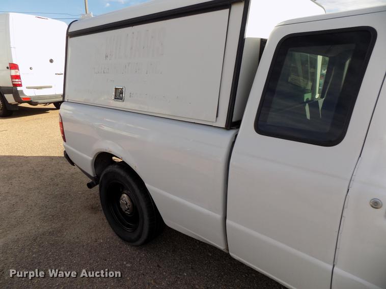 image for item DB8560 2004 Ford Ranger SuperCab pickup truck