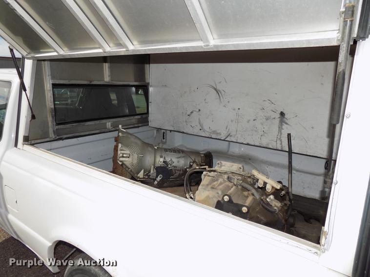 image for item DB8560 2004 Ford Ranger SuperCab pickup truck