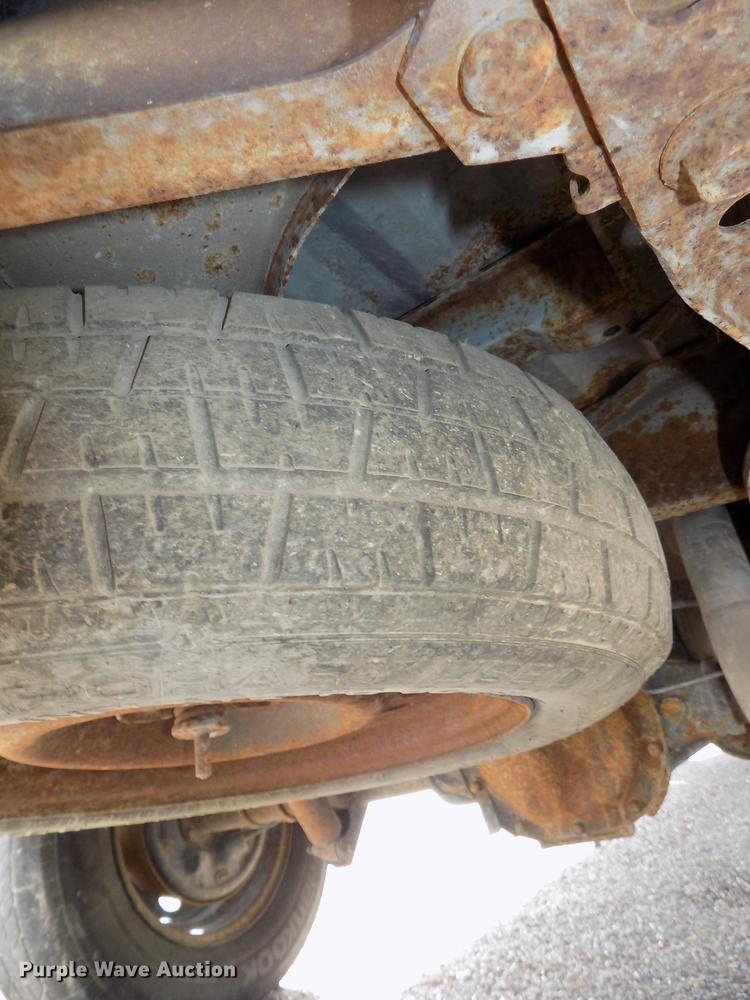 image for item DB8560 2004 Ford Ranger SuperCab pickup truck