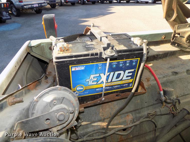 image for item DB8561 1977 Ford F600 rollback truck