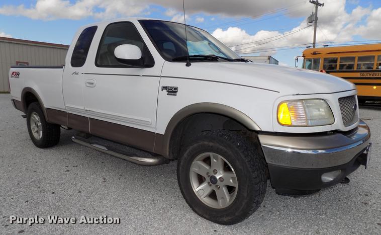 image for item DB8563 2002 Ford F150 SuperCab pickup truck