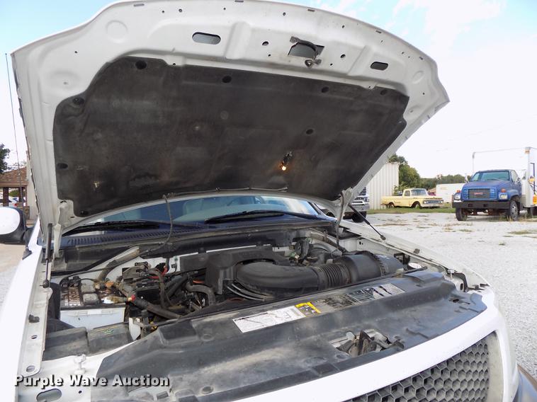 image for item DB8563 2002 Ford F150 SuperCab pickup truck