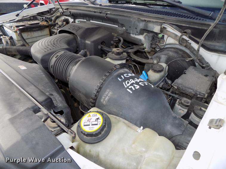 image for item DB8563 2002 Ford F150 SuperCab pickup truck