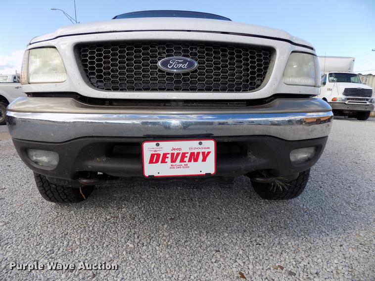 image for item DB8563 2002 Ford F150 SuperCab pickup truck