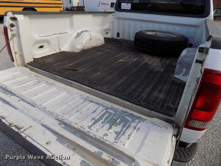 image for item DB8563 2002 Ford F150 SuperCab pickup truck